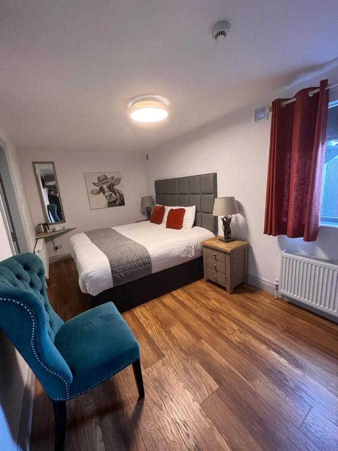 Lodge At The Old Barracks Athenry Extérieur photo