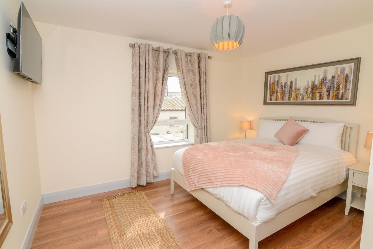 Lodge At The Old Barracks Athenry Extérieur photo