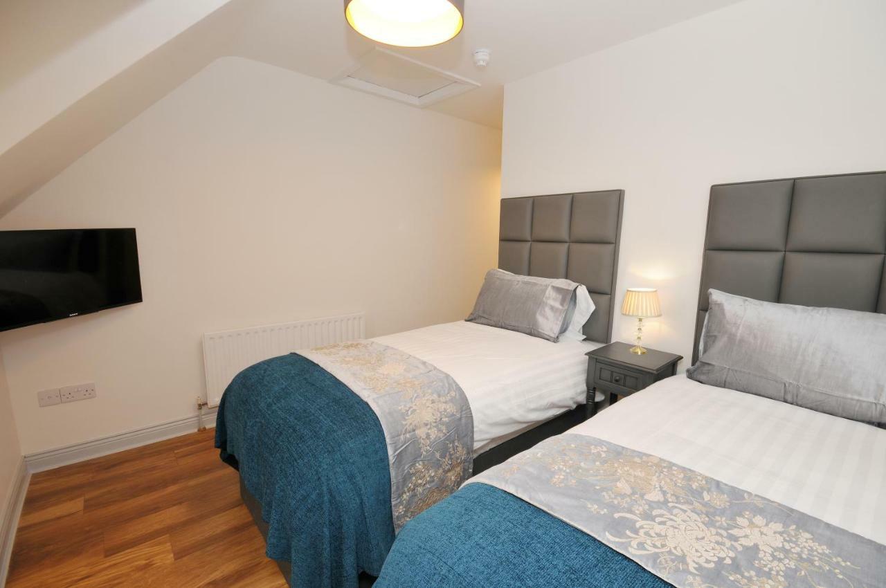 Lodge At The Old Barracks Athenry Extérieur photo
